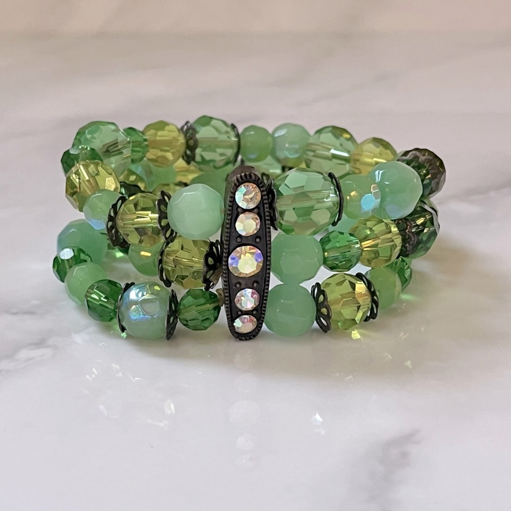 🌸3/$25 Vintage Triple Strand Green Beaded Rhinestone Stretch Bracelet Faceted - Picture 3 of 16